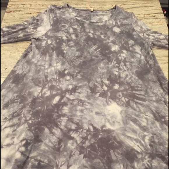 Flowy dress - Picture 1 of 4